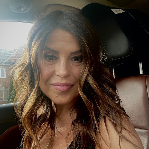 Meet your Posher, Sonia - Picture 1 of 1